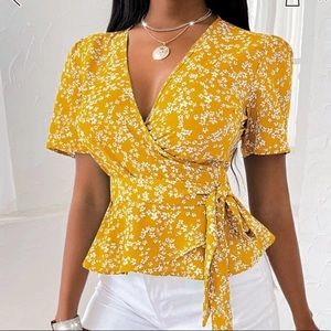Floral knot side wrap Blouse 🌼